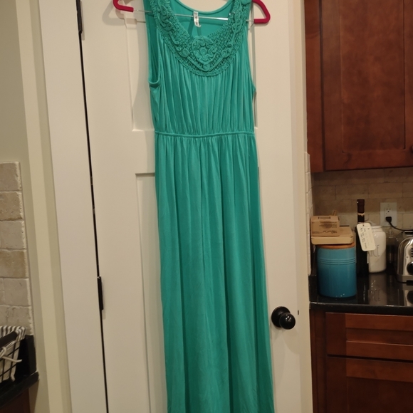 𝅺NWOT Three Bird Nest Maxi Dress Large - Picture 1 of 6